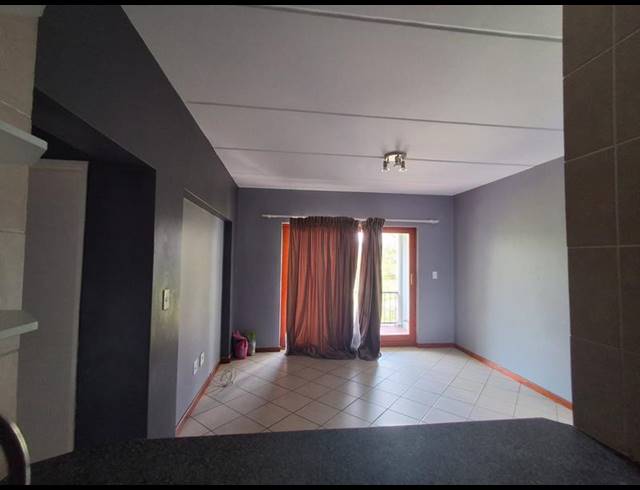 3 BEDROOM PROPERTY TO RENT IN WINCHESTER HILLS